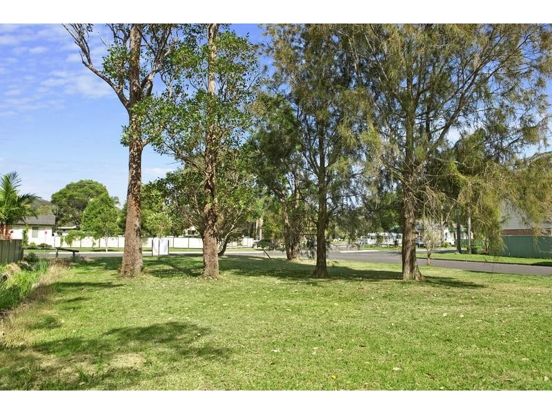 107 Kerry Crescent, Berkeley Vale NSW 2261