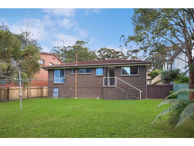 11 Donegal Road, Berkeley Vale NSW 2261