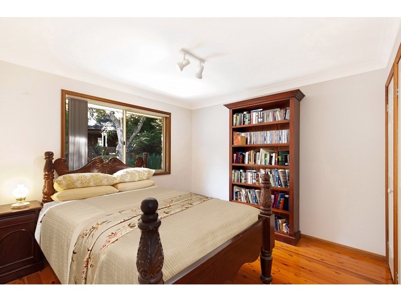 74 Rickard St, Bateau Bay NSW 2261