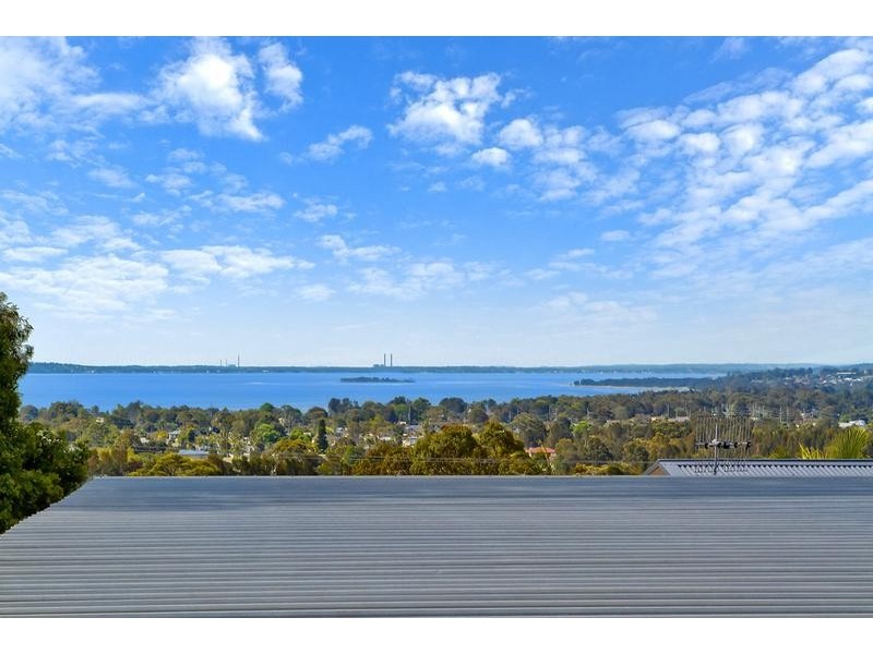 38 Promenade Avenue, Bateau Bay NSW 2261