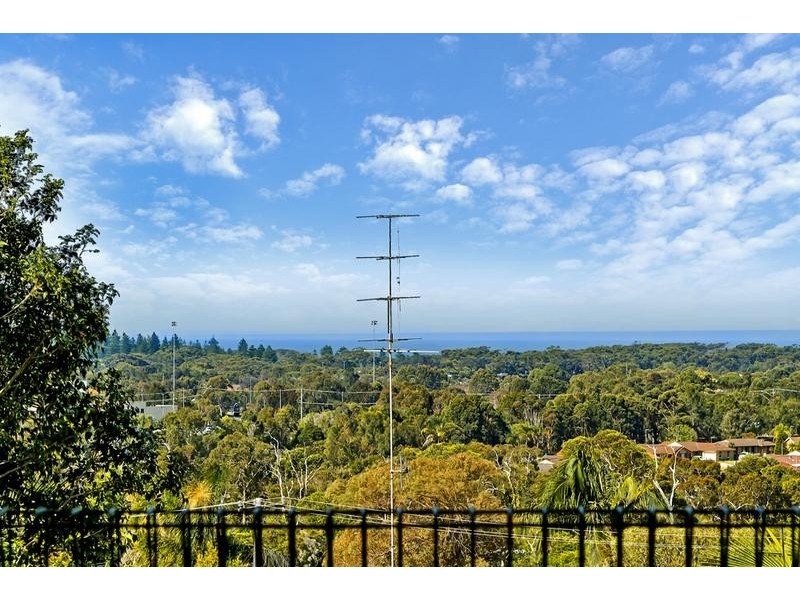 38 Promenade Avenue, Bateau Bay NSW 2261