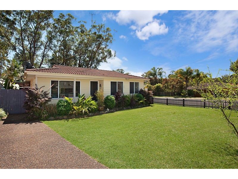 8 Chetwynd Avenue, Berkeley Vale NSW 2261