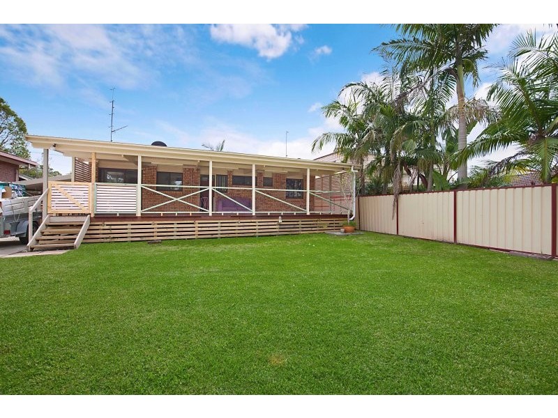58 Kingsford Smith Dr, Berkeley Vale NSW 2261