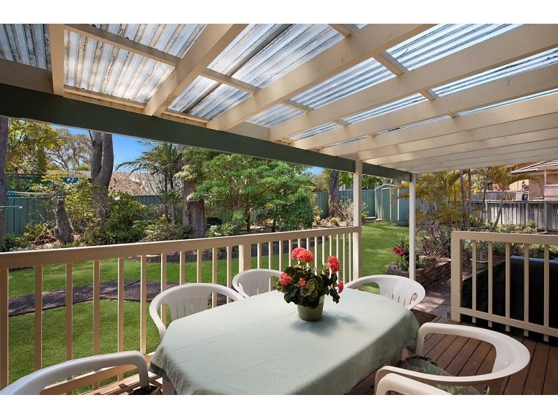 15 Wendie Cl, Tumbi Umbi NSW 2261