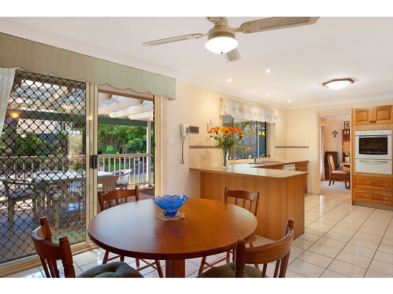 15 Wendie Cl, Tumbi Umbi NSW 2261