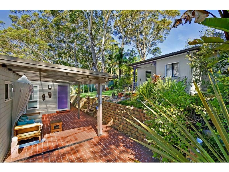 19 Burrawong St, Bateau Bay NSW 2261