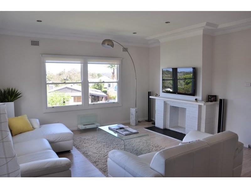 3 Seaview Street, Wamberal NSW 2260