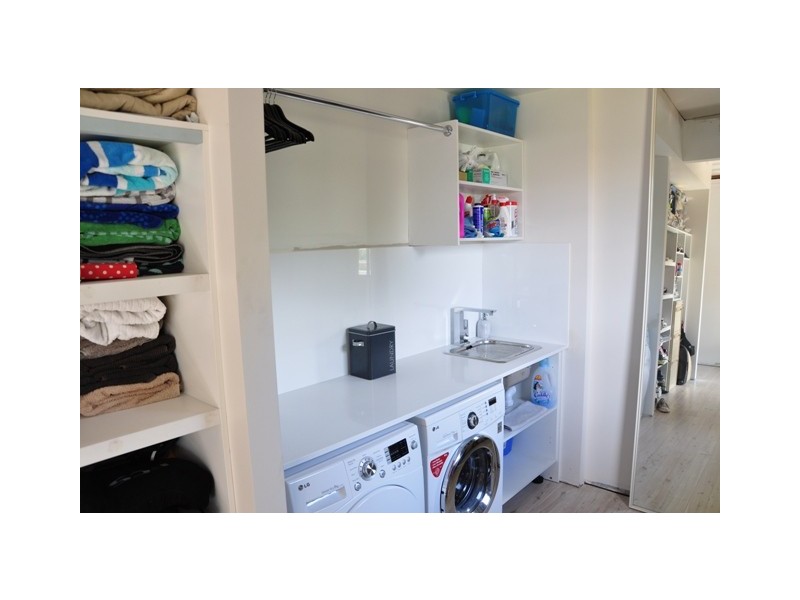 3 Seaview Street, Wamberal NSW 2260