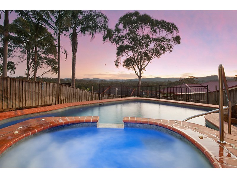 4 Appletree Cl, Glenning Valley NSW 2261