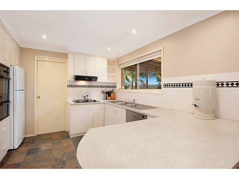 4 Appletree Cl, Glenning Valley NSW 2261