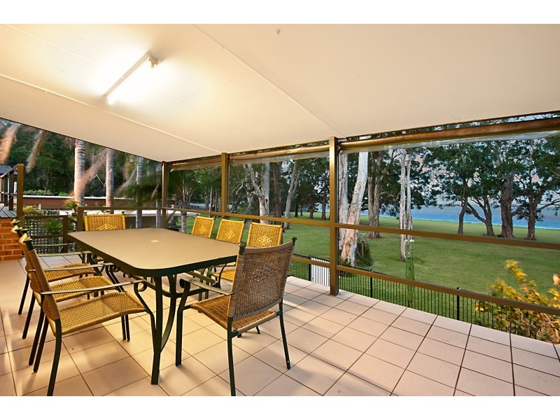 83 Natuna Av, Budgewoi NSW 2262