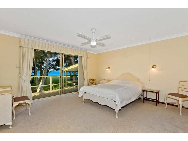 83 Natuna Av, Budgewoi NSW 2262