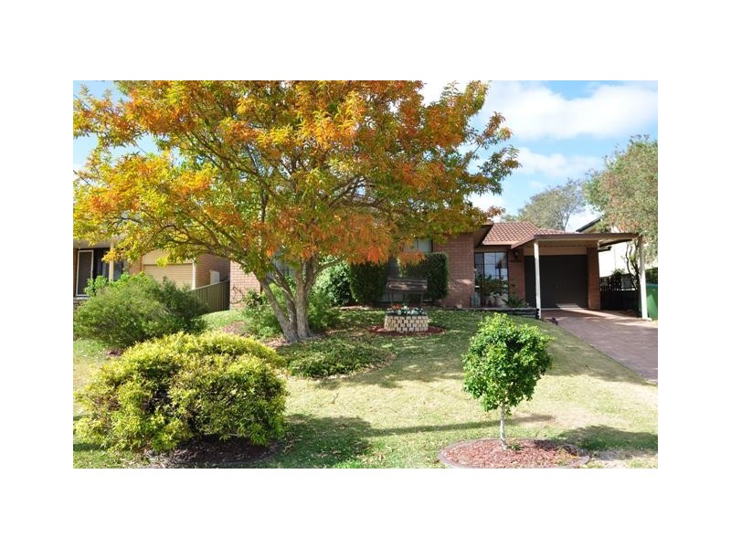 18 Patrick Street, Bateau Bay NSW 2261