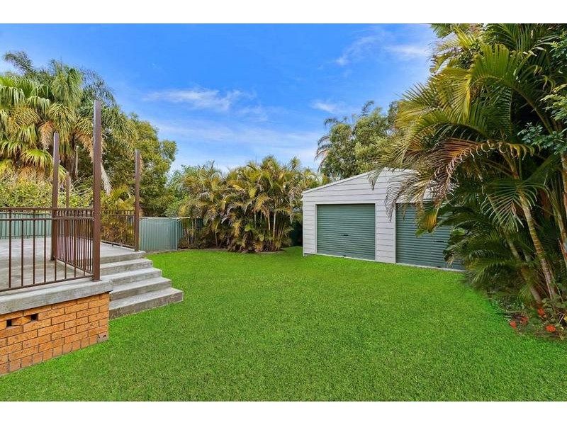 5 Moorah Ave, Blue Bay NSW 2261