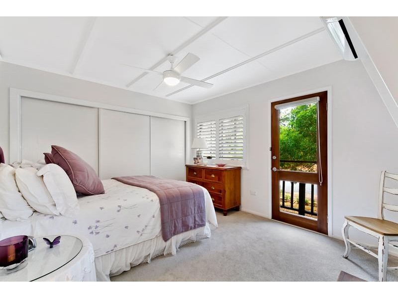 9 Northview Dr, Bateau Bay NSW 2261