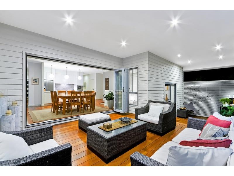 2 Sycamore Avenue, Bateau Bay NSW 2261