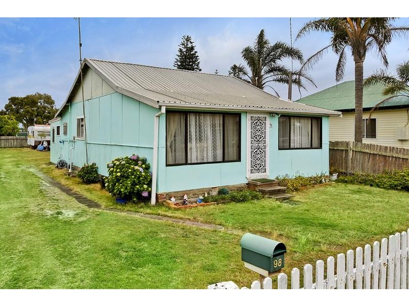 98 Hutton Road, The Entrance North NSW 2261