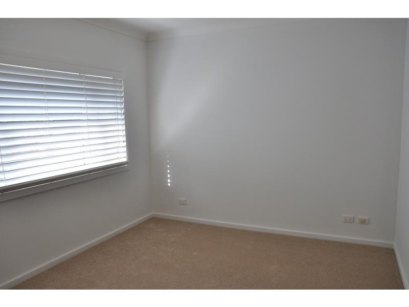 2/10 Ena Street, Terrigal NSW 2260