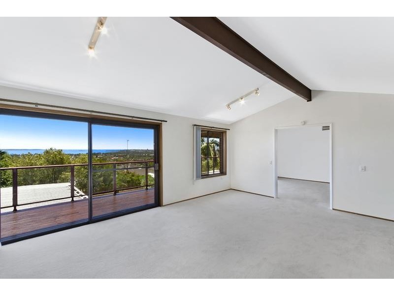 7 Peak Street, Bateau Bay NSW 2261