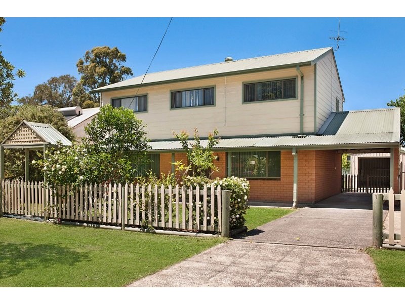 66 Kingsford Smith Drive, Berkeley Vale NSW 2261