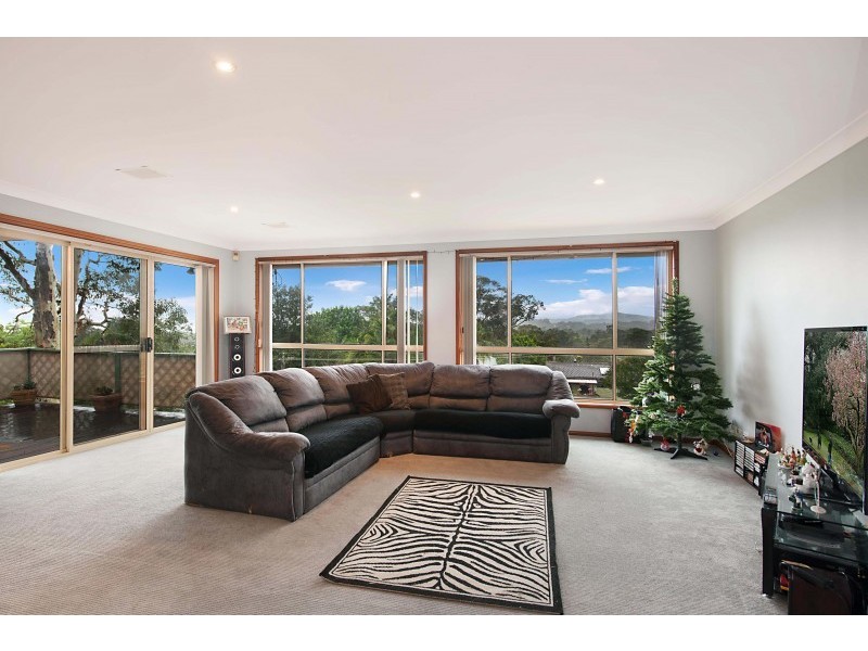 49 Platypus Ave, Berkeley Vale NSW 2261