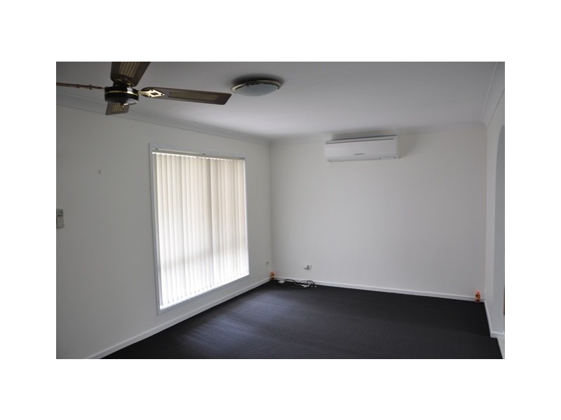 30 Greenwood Avenue, Berkeley Vale NSW 2261