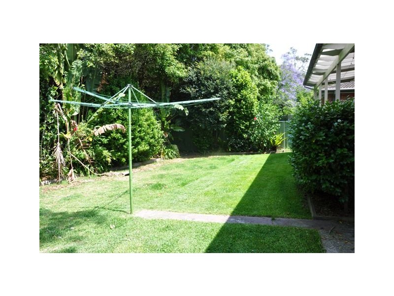 30 Greenwood Avenue, Berkeley Vale NSW 2261