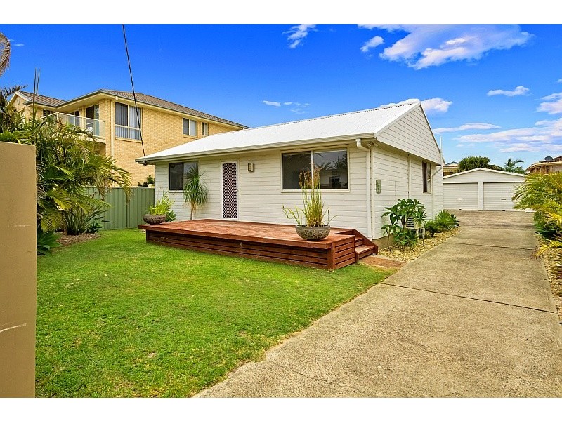 3 Bondi Road, The Entrance North NSW 2261