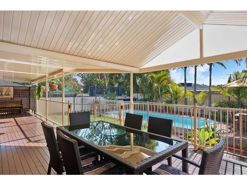11 Bosun Close, Bateau Bay NSW 2261