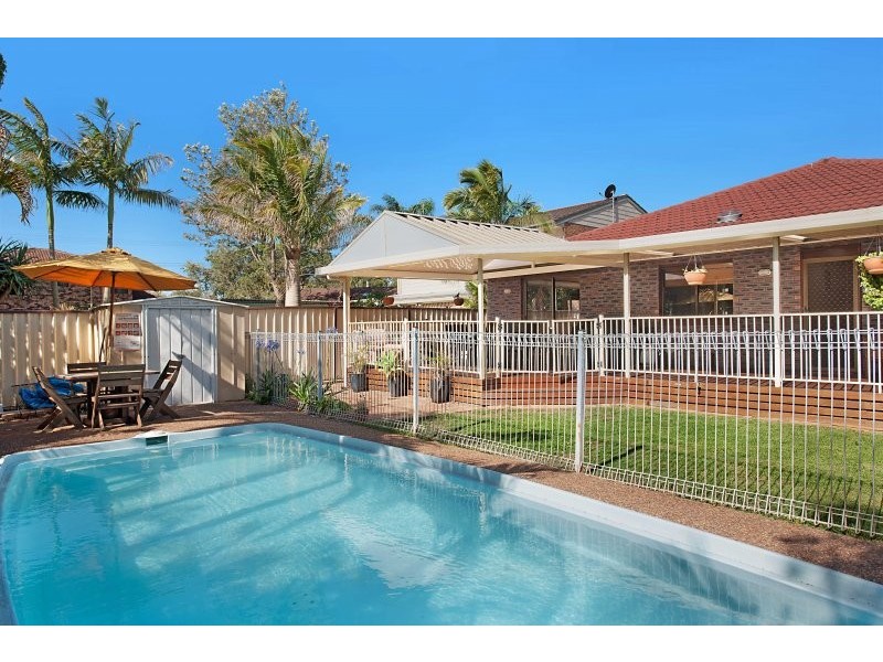 11 Bosun Close, Bateau Bay NSW 2261