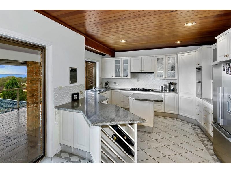 21 Keveer Cl, Berkeley Vale NSW 2261