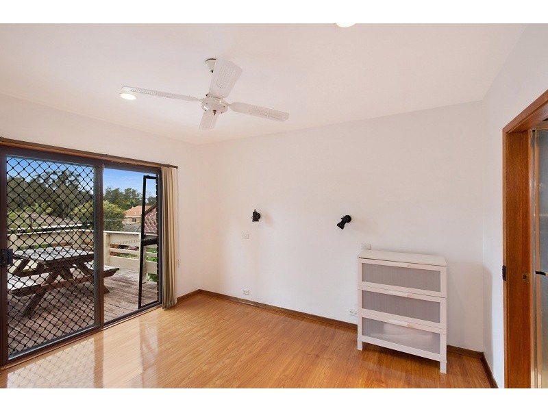 202 Lakedge Avenue, Berkeley Vale NSW 2261