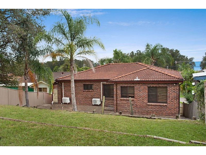 202 Lakedge Avenue, Berkeley Vale NSW 2261