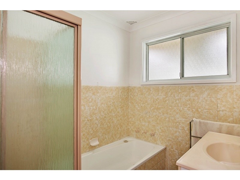 14 Seawind Terrace, Berkeley Vale NSW 2261