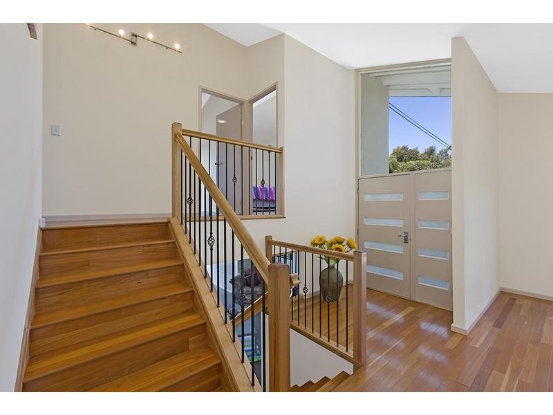 19 Mossman Ave, Bateau Bay NSW 2261