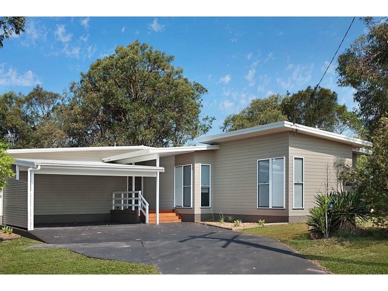 6 KIngsford Smith Drive, Berkeley Vale NSW 2261