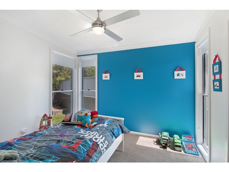 6 KIngsford Smith Drive, Berkeley Vale NSW 2261