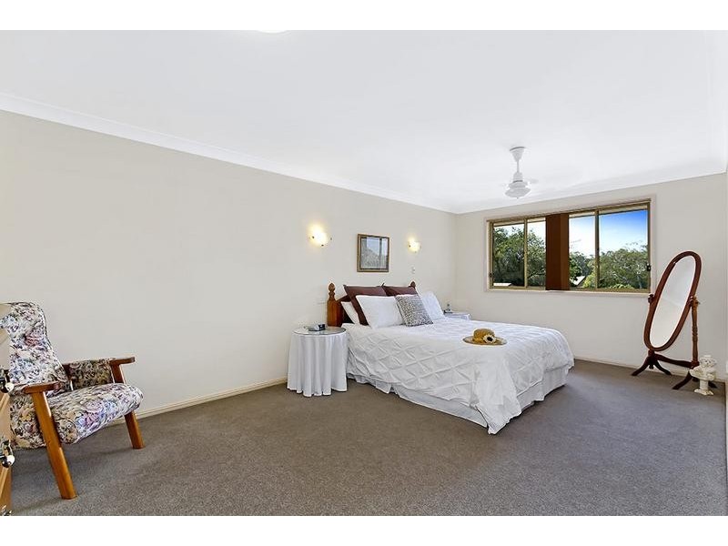 68 Sunrise Ave, Budgewoi NSW 2262