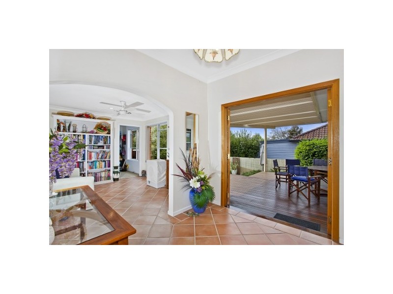 3 Dunn St, Point Frederick NSW 2250