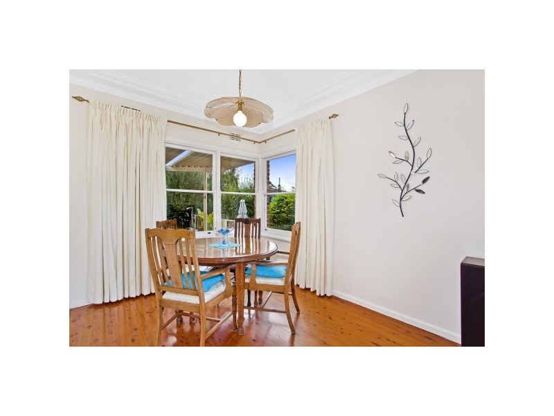 3 Dunn St, Point Frederick NSW 2250