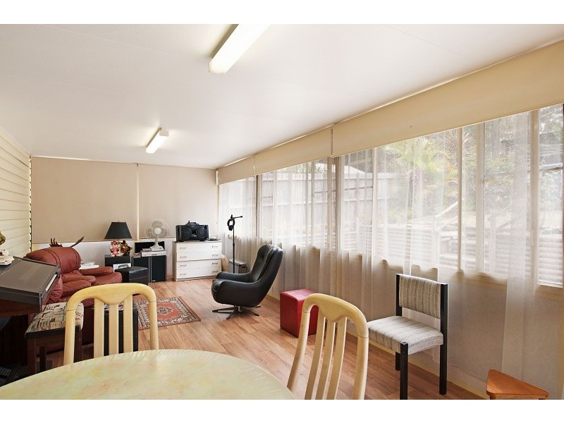 145 Kerry Crescent, Berkeley Vale NSW 2261