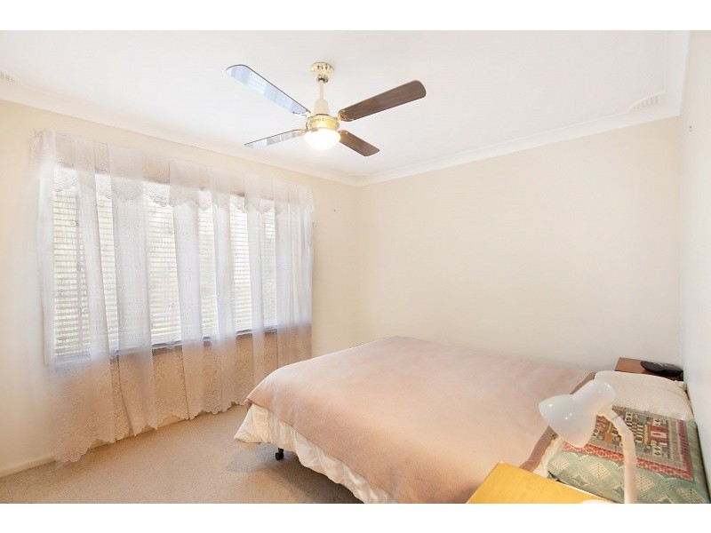 145 Kerry Crescent, Berkeley Vale NSW 2261