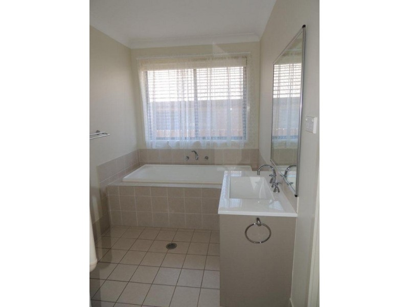 17 Snapdragon Crescent, Hamlyn Terrace NSW 2259