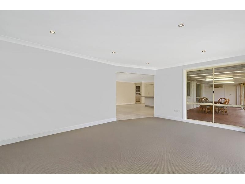 30 Macintyre St, Bateau Bay NSW 2261