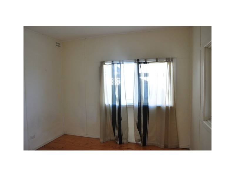 5a Lowana Avenue, Forresters Beach NSW 2260