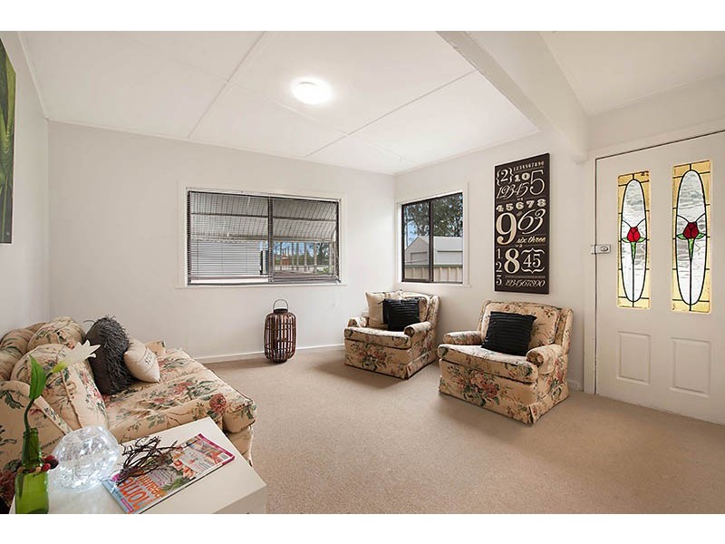 215 Geoffrey Road, Chittaway Point NSW 2261