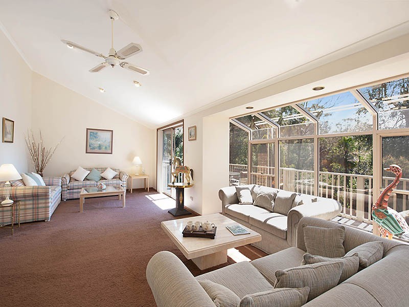 4 Roxburgh Close, Glenning Valley NSW 2261