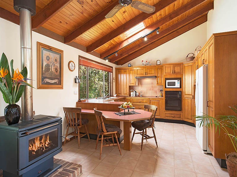 4 Roxburgh Close, Glenning Valley NSW 2261