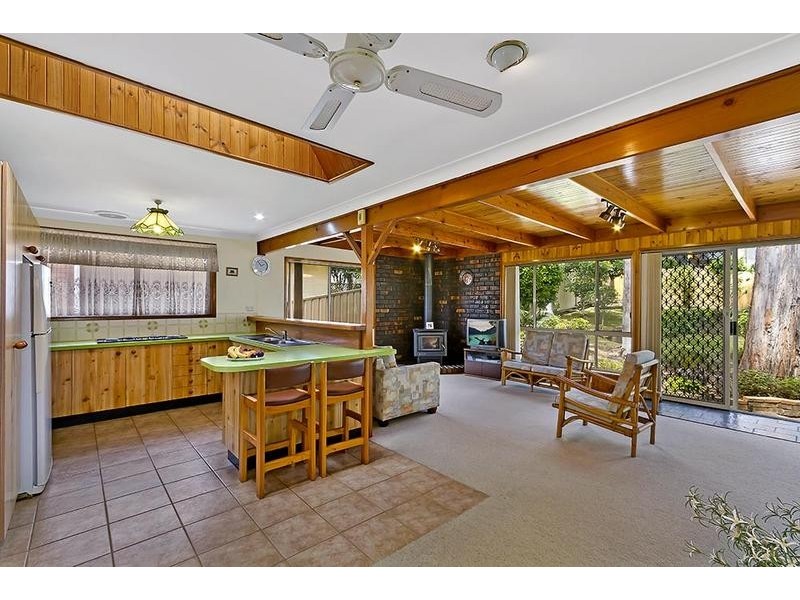21 Haigh Close, Berkeley Vale NSW 2261