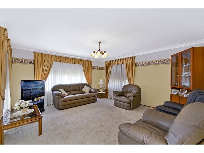 21 Haigh Close, Berkeley Vale NSW 2261